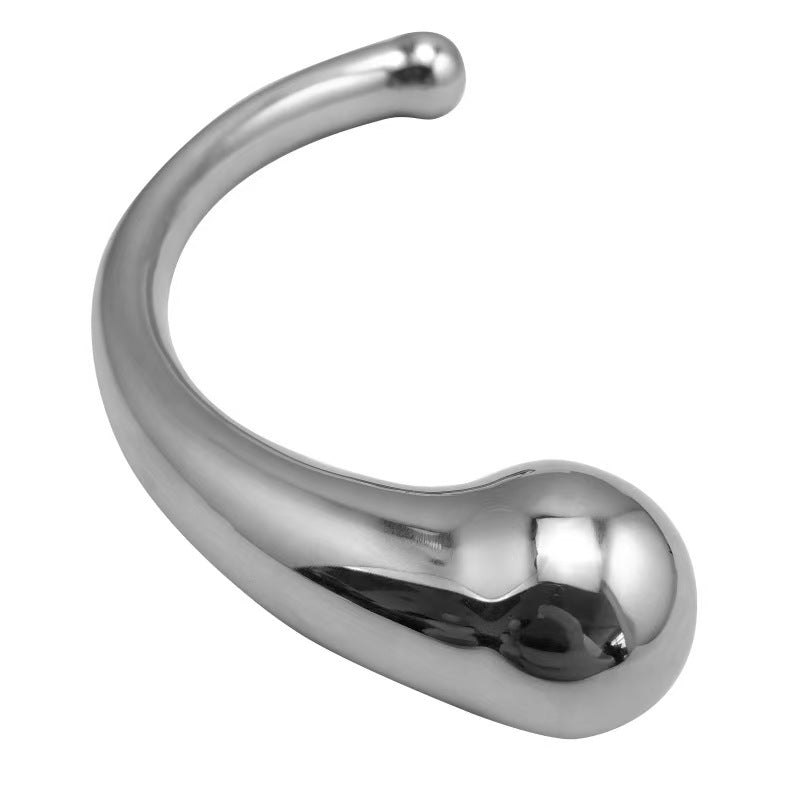 Większa kulista końcówka metalowego dildo