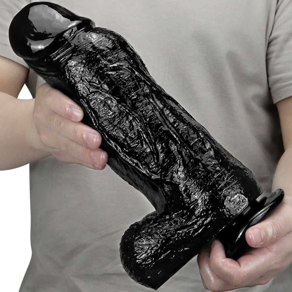 Czarne dildo o lekko wygiętym profilu