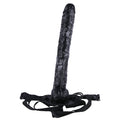 Czarne dildo XXL strap-on widziane z przodu