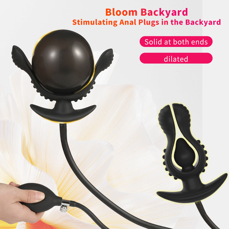Czarny pompowany korek analny z ręczną pompką